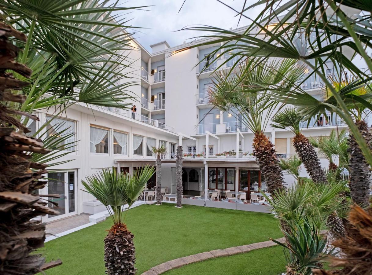 Hotel Continental Senigália Exterior foto